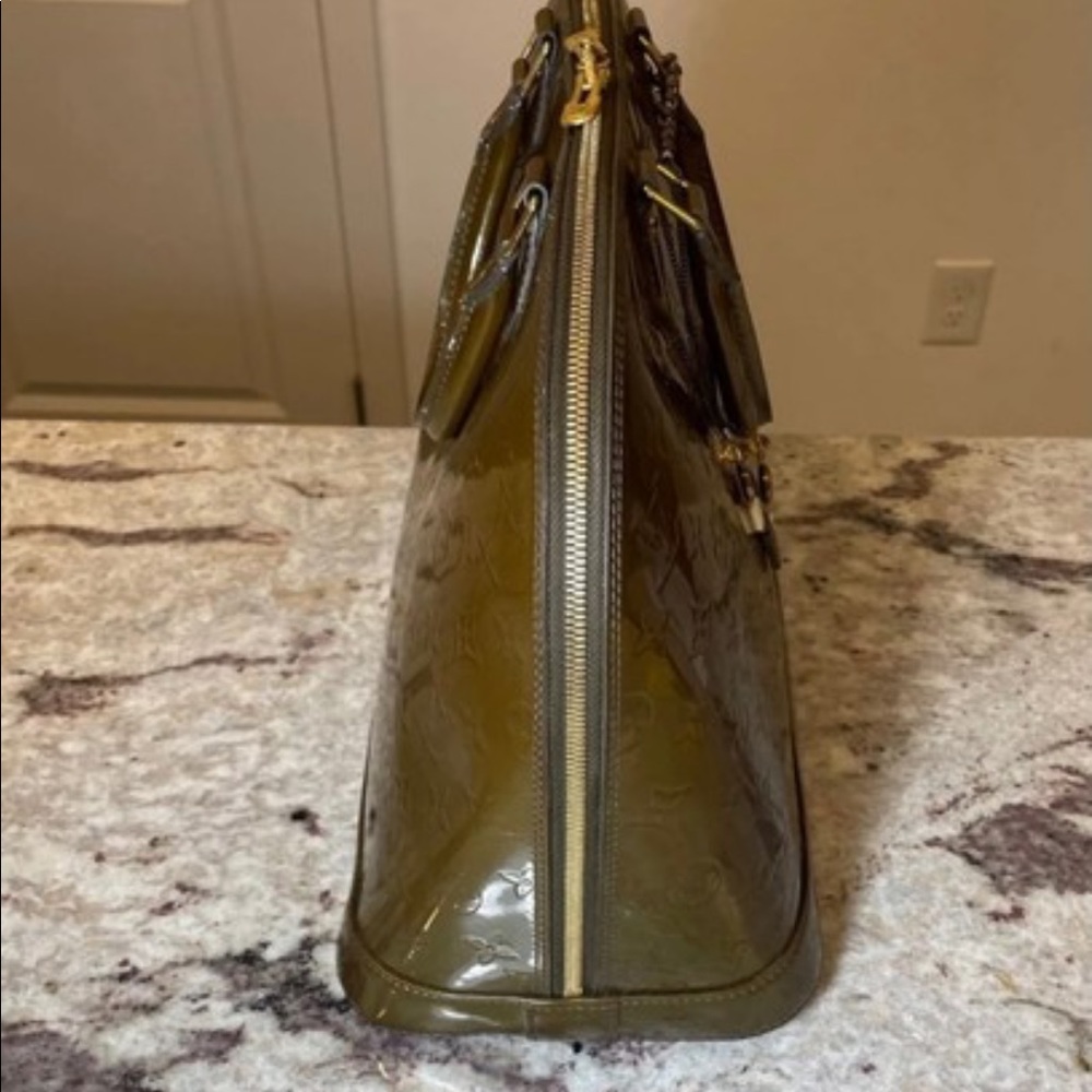 Louis Vuitton Alma GM - Picture 8 of 11